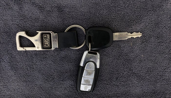 2019 Maruti Alto LXI, Petrol, Manual, 10,180 km, Key Close Up