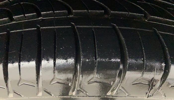 2018 Hyundai Elite i20 ASTA 1.2, Petrol, Manual, 64,043 km, Right Front Tyre Tread