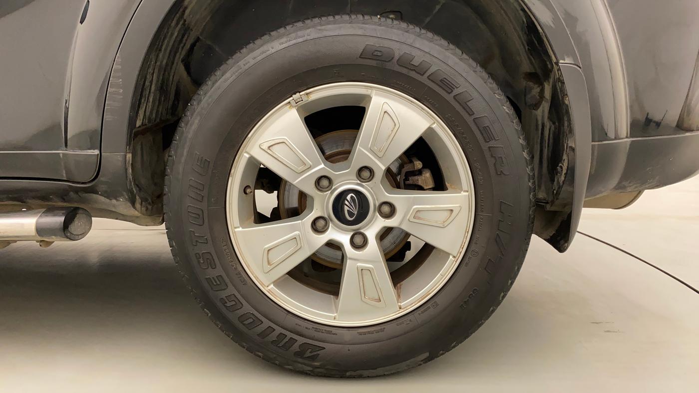 2012 Mahindra XUV500 W8, Diesel, Manual, 43,941 km, Left Rear Wheel