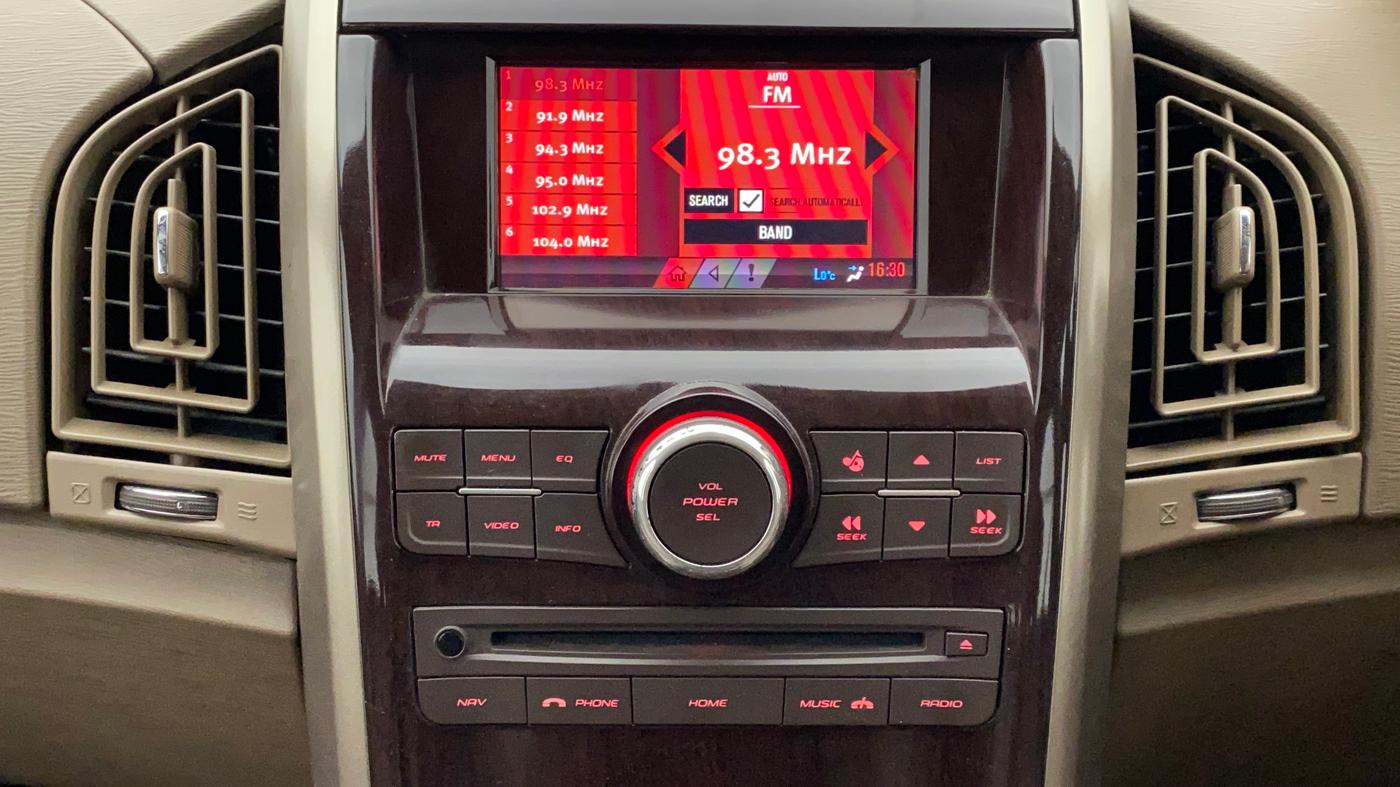 2012 Mahindra XUV500 W8, Diesel, Manual, 43,941 km, Infotainment System