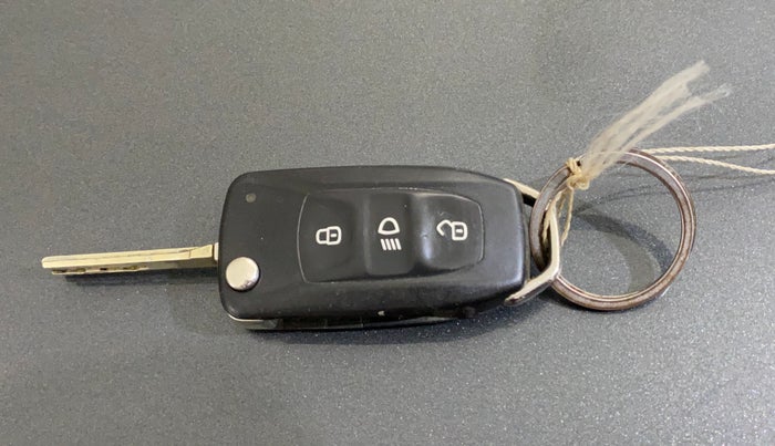 2022 Tata PUNCH ADVENTURE MT, Petrol, Manual, 43,888 km, Key Close Up