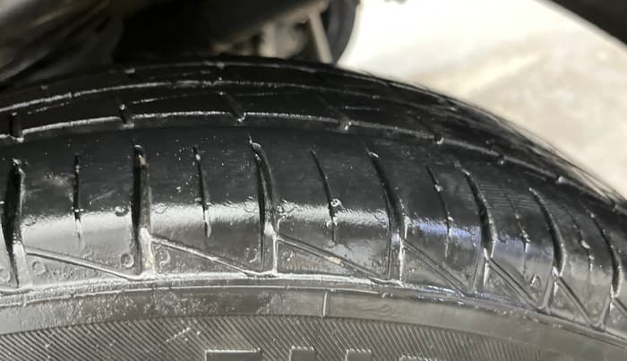 2022 Maruti Alto VXI, Petrol, Manual, 41,204 km, Left Rear Tyre Tread