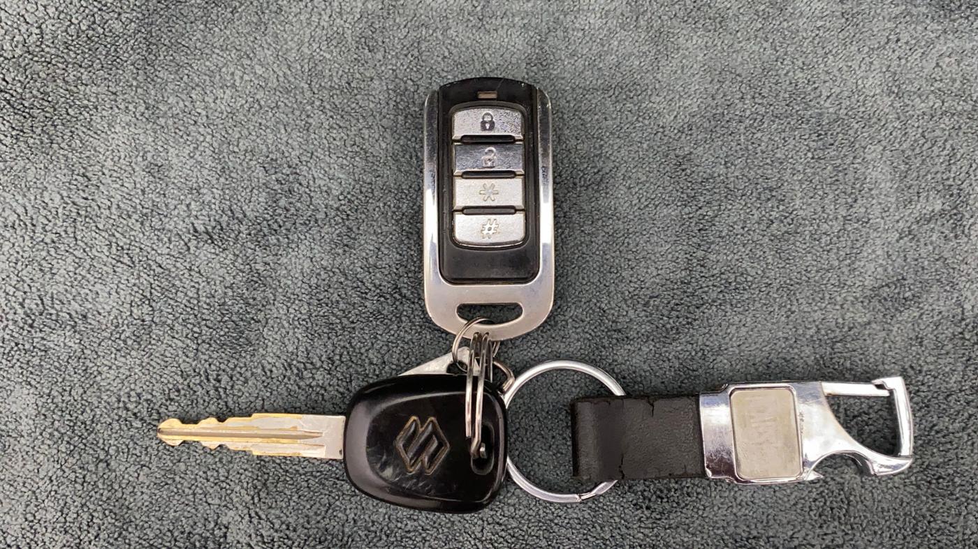 2013 Maruti Alto 800 LXI, Petrol, Manual, 1,04,836 km, Key Close Up