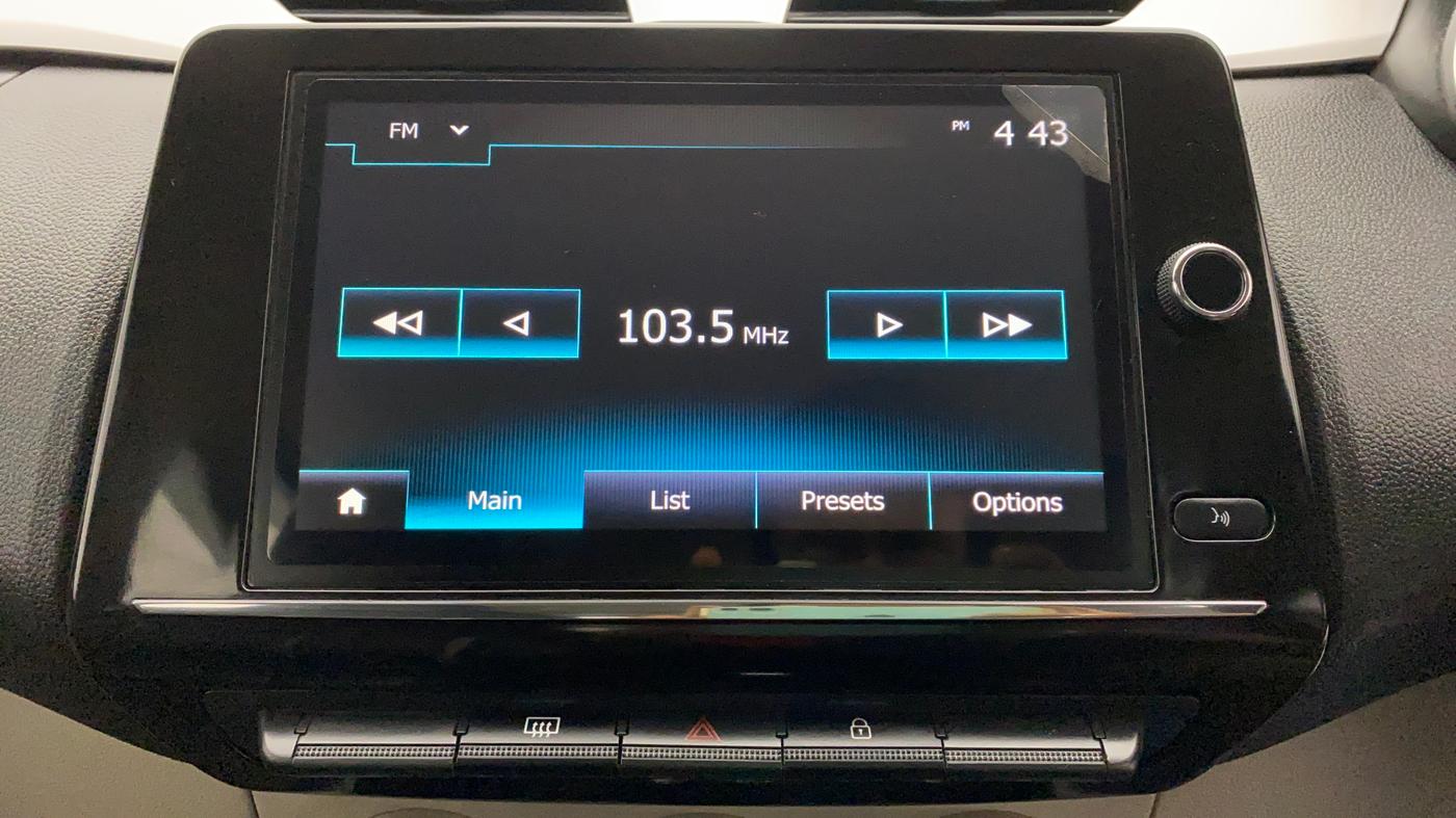 2020 Renault TRIBER RXZ AT, Petrol, Automatic, 25,514 km, Infotainment System