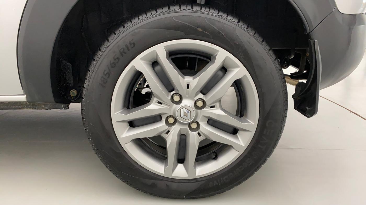 2020 Renault TRIBER RXZ AT, Petrol, Automatic, 25,514 km, Left Rear Wheel