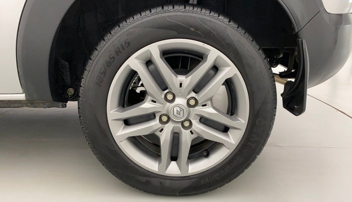 2020 Renault TRIBER RXZ AT, Petrol, Automatic, 25,514 km, Left Rear Wheel