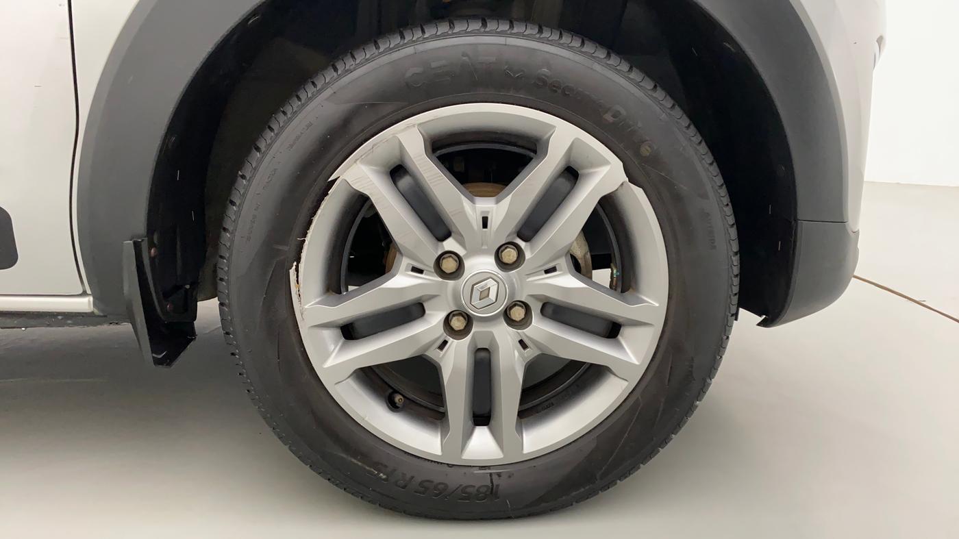 2020 Renault TRIBER RXZ AT, Petrol, Automatic, 25,514 km, Right Front Wheel