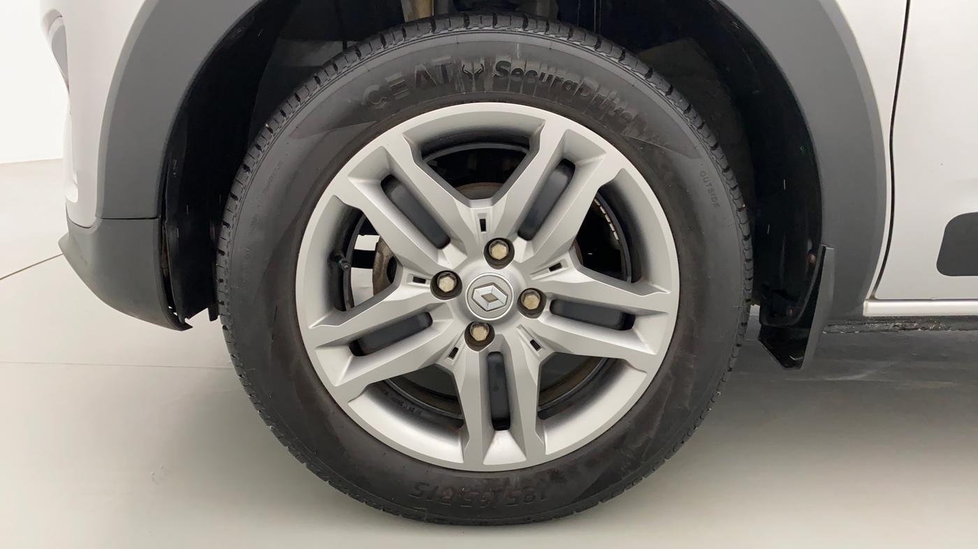 2020 Renault TRIBER RXZ AT, Petrol, Automatic, 25,514 km, Left Front Wheel