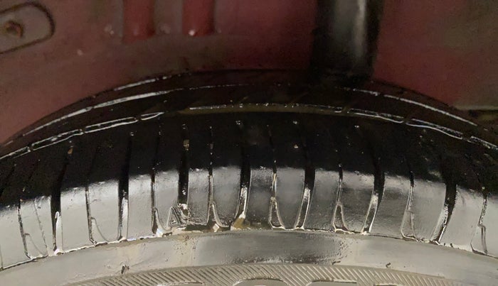 2013 Chevrolet Beat LS PETROL, Petrol, Manual, 60,359 km, Left Rear Tyre Tread