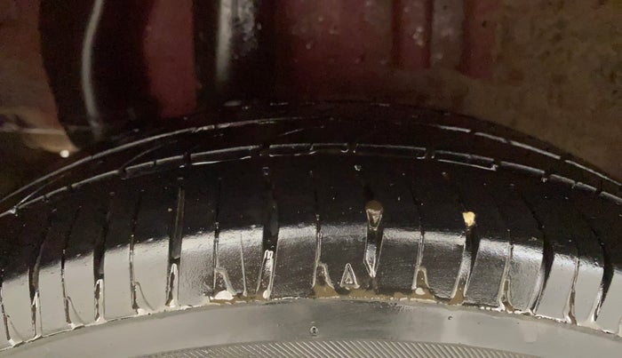 2013 Chevrolet Beat LS PETROL, Petrol, Manual, 60,359 km, Right Rear Tyre Tread