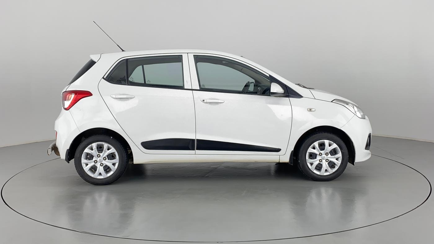 2016 Hyundai Grand i10 MAGNA 1.2 VTVT, Petrol, Manual, 23,914 km, Right Side View