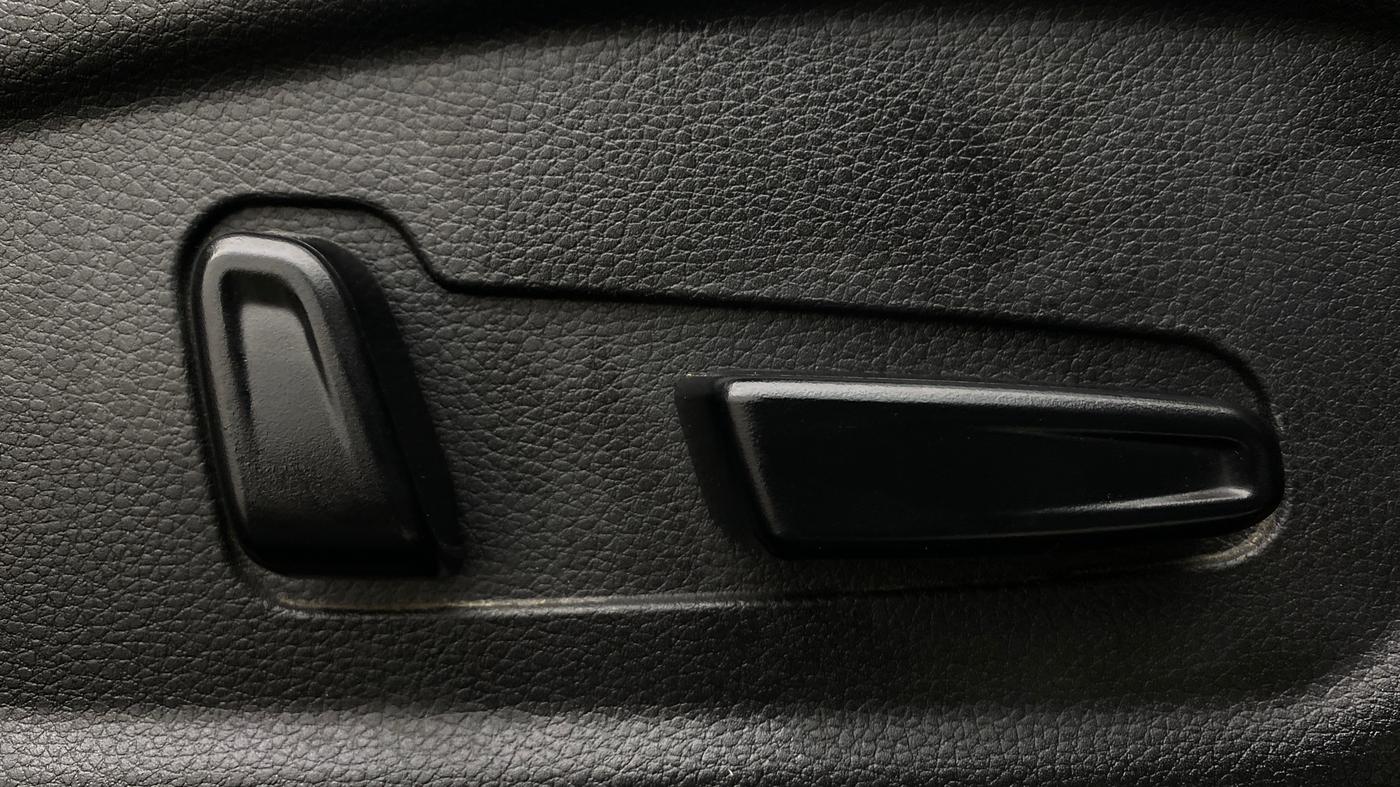 2021 KIA SELTOS GTX PLUS AT 1.5 DIESEL, Diesel, Automatic, 97,538 km, Driver Side Adjustment Panel