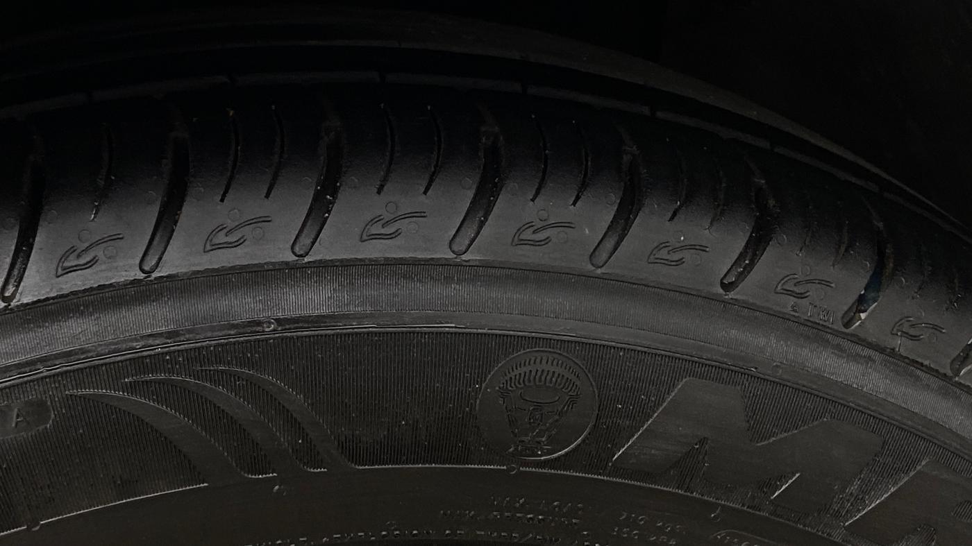 2021 KIA SELTOS GTX PLUS AT 1.5 DIESEL, Diesel, Automatic, 97,538 km, Right Front Tyre Tread
