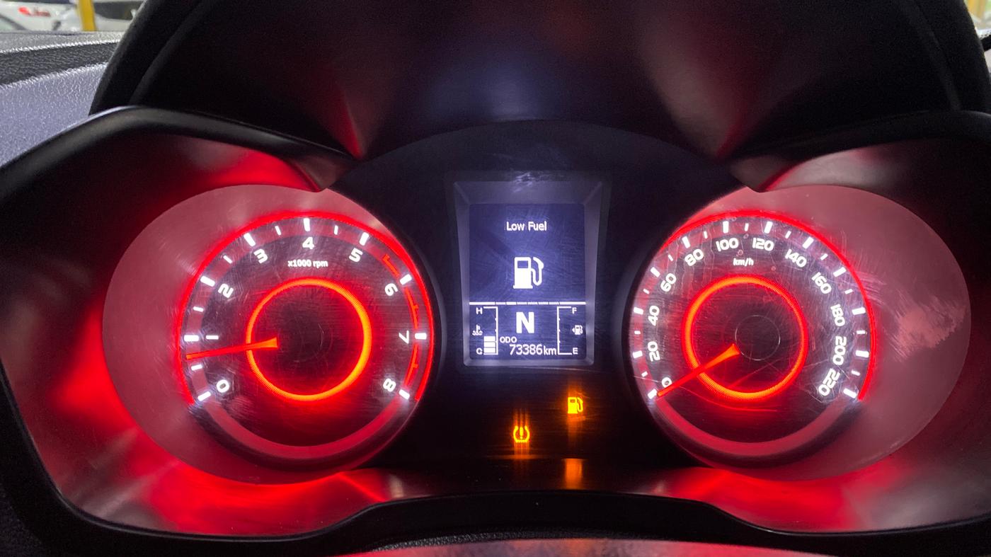 2022 Mahindra XUV300 W8 (O) 1.2 PETROL, Petrol, Manual, 73,394 km, Odometer Image