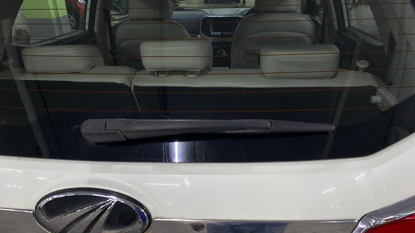 2022 Mahindra XUV300 W8 (O) 1.2 PETROL, Petrol, Manual, 73,394 km, Rear Wiper