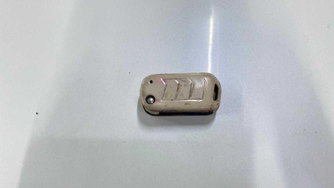 2022 Mahindra XUV300 W8 (O) 1.2 PETROL, Petrol, Manual, 73,394 km, Key Close Up