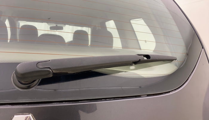 2017 Renault Duster RXL PETROL, Petrol, Manual, 30,983 km, Rear Wiper