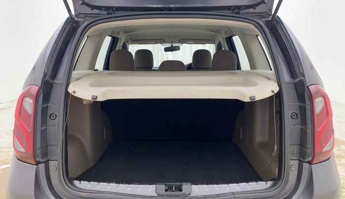 2017 Renault Duster RXL PETROL, Petrol, Manual, 30,983 km, Boot Inside