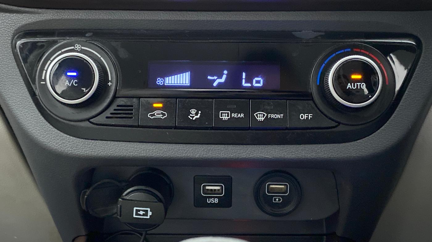 2020 Hyundai AURA SX PLUS 1.2 AMT, Petrol, Automatic, 28,167 km, Automatic Climate Control
