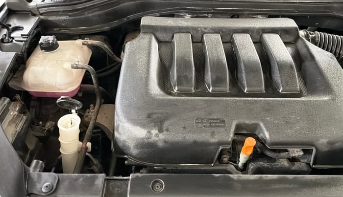 2025 Mahindra XUV700 AX 7 P MT 7 STR, Petrol, Manual, 6,361 km, Engine View - Right
