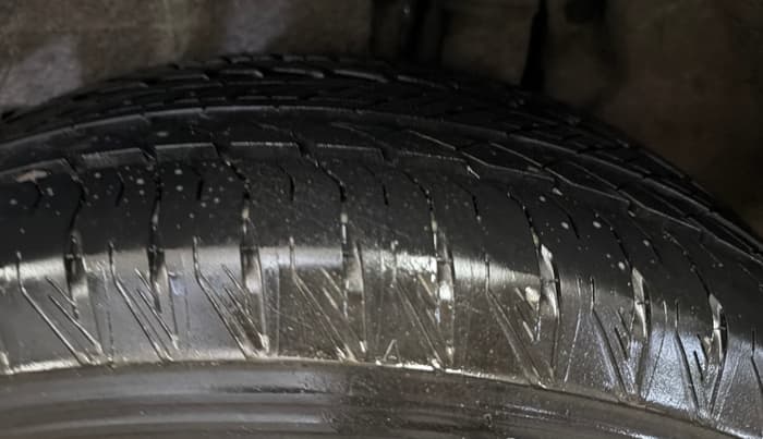 2025 Mahindra XUV700 AX 7 P MT 7 STR, Petrol, Manual, 6,361 km, Left Rear Tyre Tread