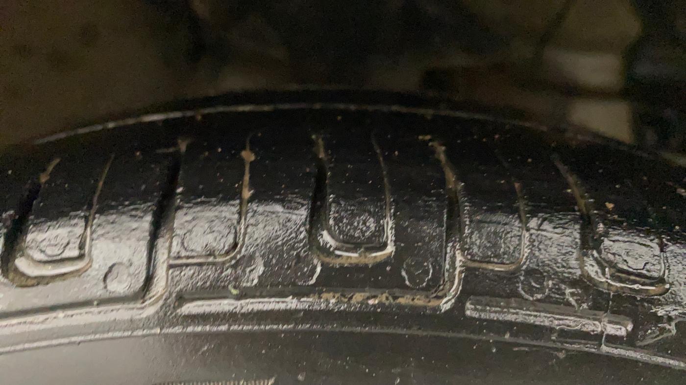 2018 Hyundai Eon SPORTZ, Petrol, Manual, 1,15,605 km, Right Front Tyre Tread