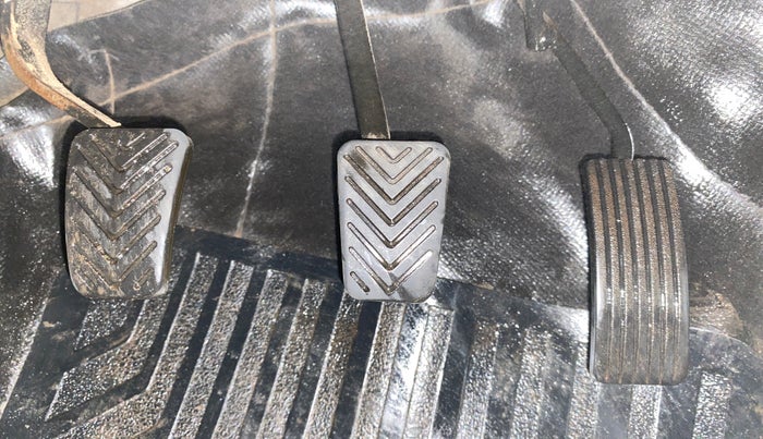 2018 Hyundai Eon SPORTZ, Petrol, Manual, 1,15,605 km, Pedals