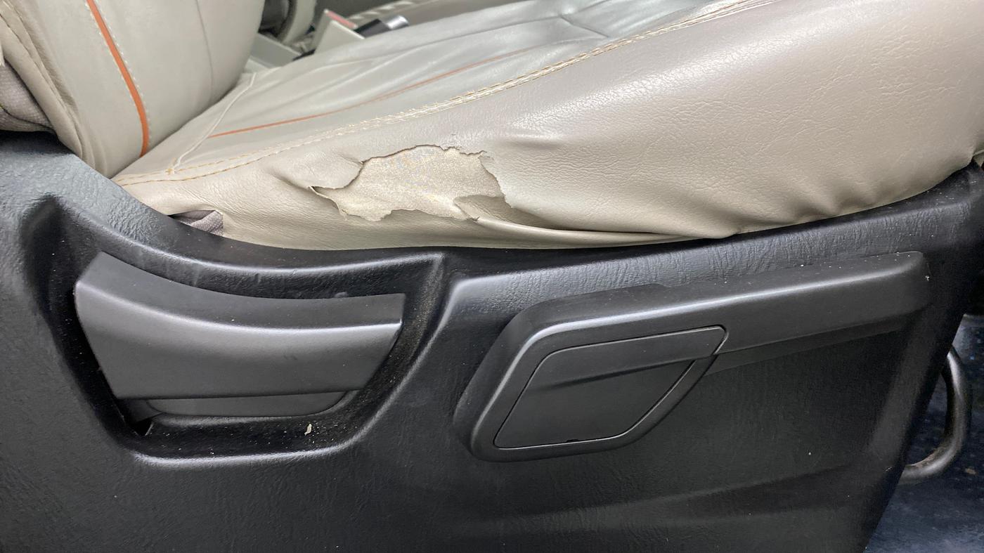 2019 Mahindra Scorpio S9, Diesel, Manual, 89,041 km, Driver Side Adjustment Panel