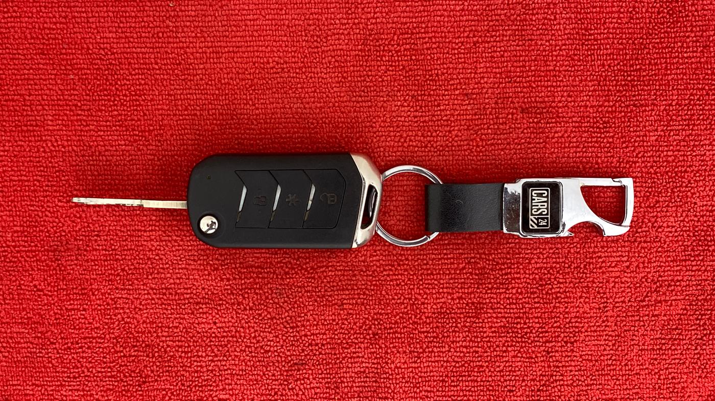 2019 Mahindra Scorpio S9, Diesel, Manual, 89,041 km, Key Close Up