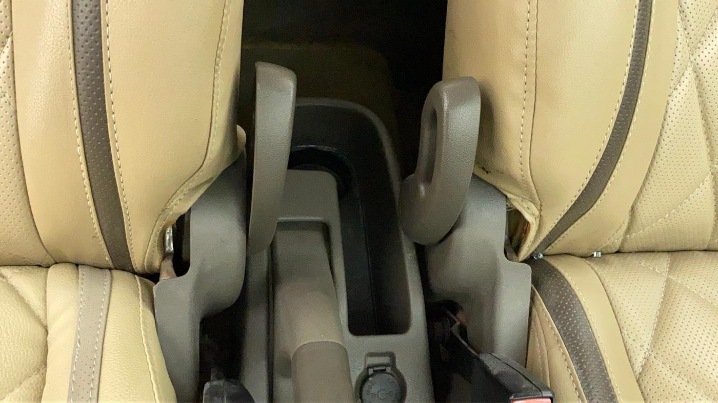 2010 Hyundai i10 SPORTZ 1.2 AT, Petrol, Automatic, 89,603 km, Driver Side Adjustment Panel