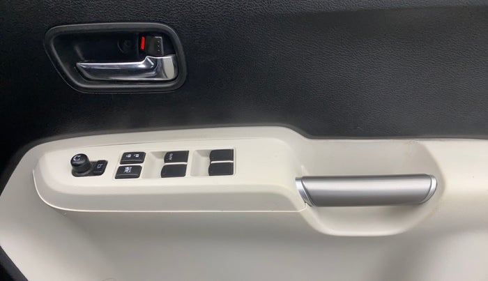 2020 Maruti IGNIS ZETA 1.2, Petrol, Manual, 47,353 km, Driver Side Door Panels Control