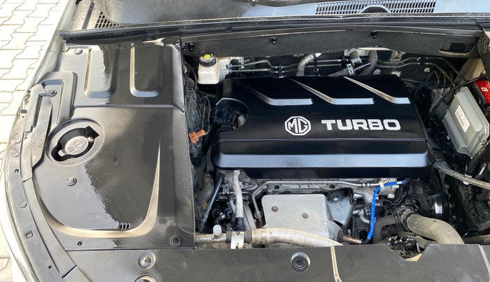 2022 MG HECTOR PLUS SHARP 1.5 PETROL TURBO CVT 6-STR, Petrol, Automatic, 76,670 km, Engine View - Right