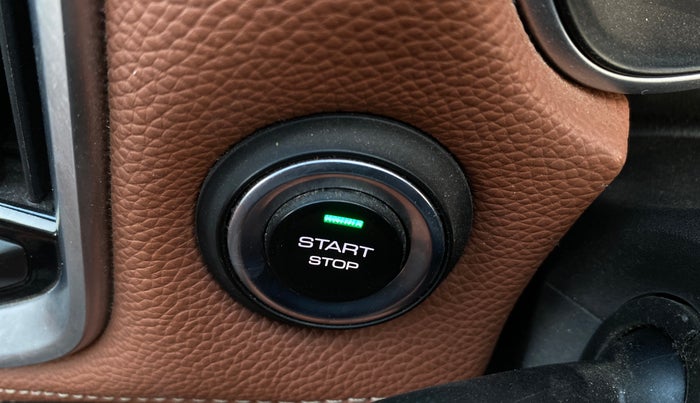 2022 MG HECTOR PLUS SHARP 1.5 PETROL TURBO CVT 6-STR, Petrol, Automatic, 76,670 km, Keyless Start/ Stop Button