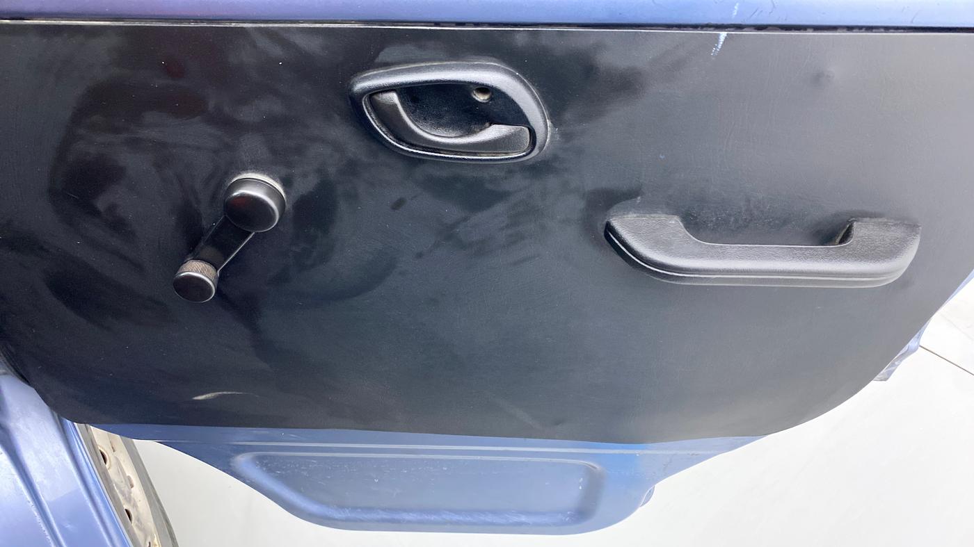 2017 Maruti Eeco 5 STR WITH AC PLUSHTR, Petrol, Manual, 86,826 km, Driver Side Door Panels Control