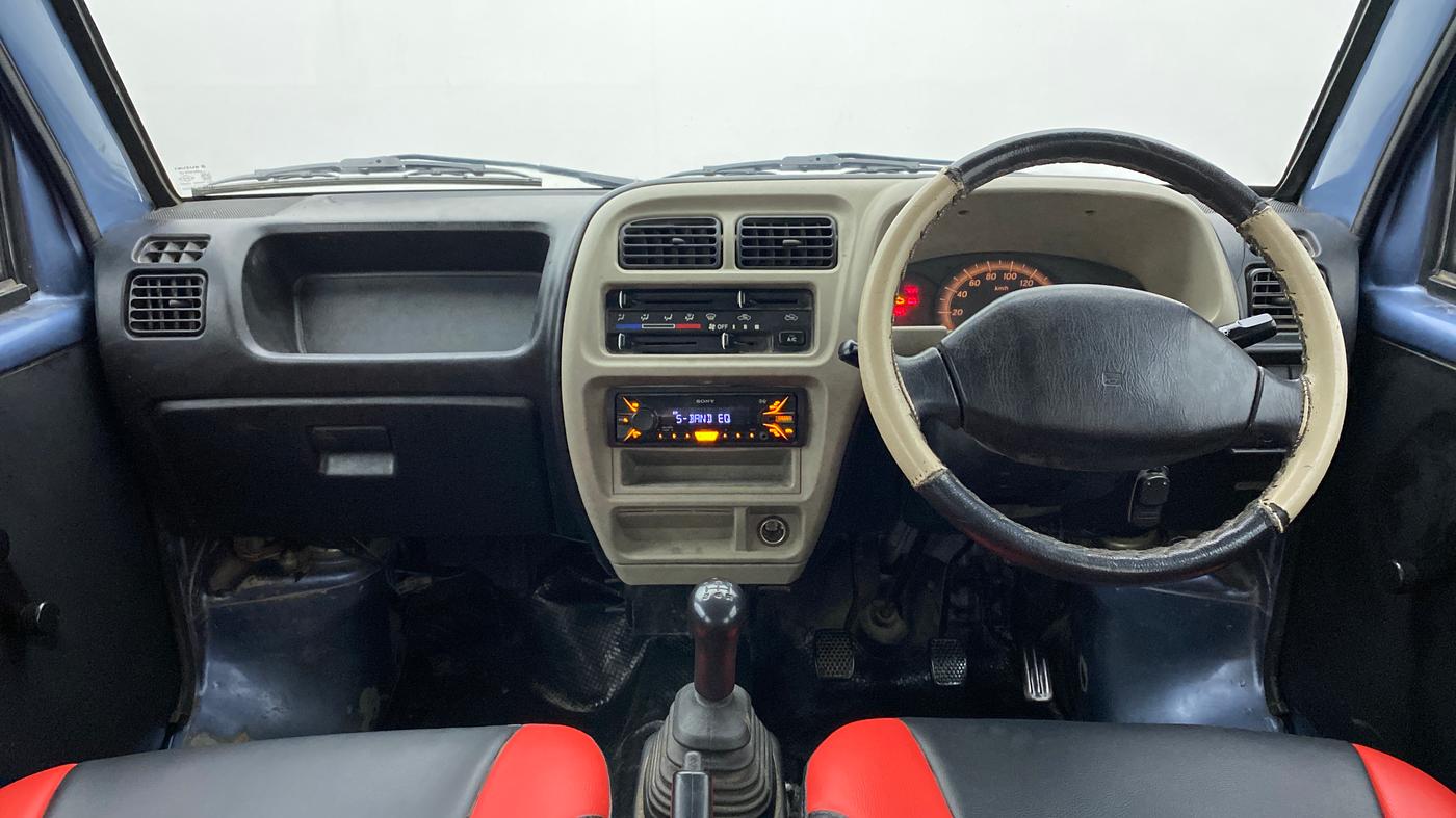 2017 Maruti Eeco 5 STR WITH AC PLUSHTR, Petrol, Manual, 86,826 km, Dashboard