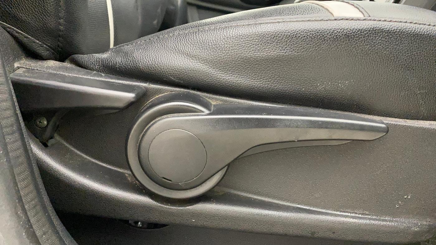 2019 Tata TIGOR XZ PLUS PETROL, Petrol, Manual, 82,756 km, Driver Side Adjustment Panel