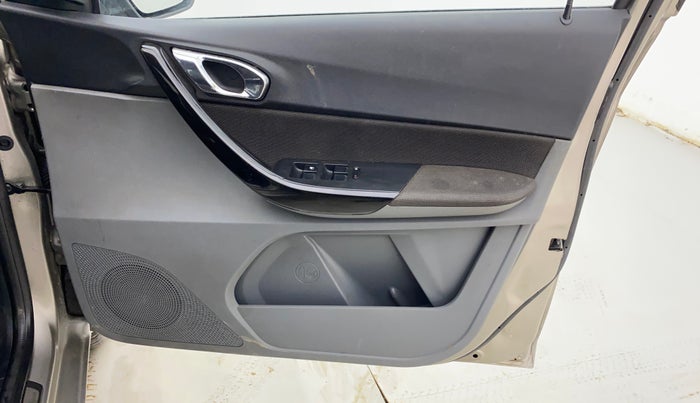 2019 Tata TIGOR XZ PLUS PETROL, Petrol, Manual, 82,756 km, Driver Side Door Panels Control