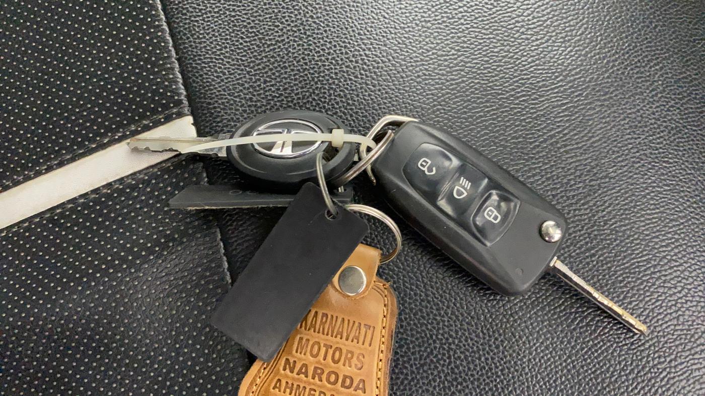 2019 Tata TIGOR XZ PLUS PETROL, Petrol, Manual, 82,756 km, Key Close Up