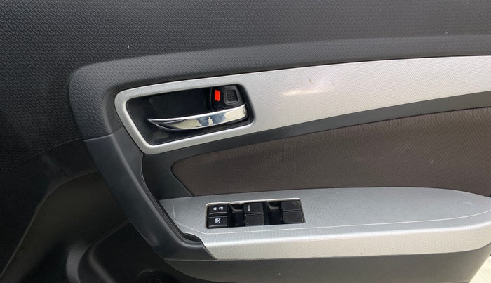 2021 Toyota URBAN CRUISER HIGH GRADE MT, Petrol, Manual, 58,769 km, Driver Side Door Panels Control