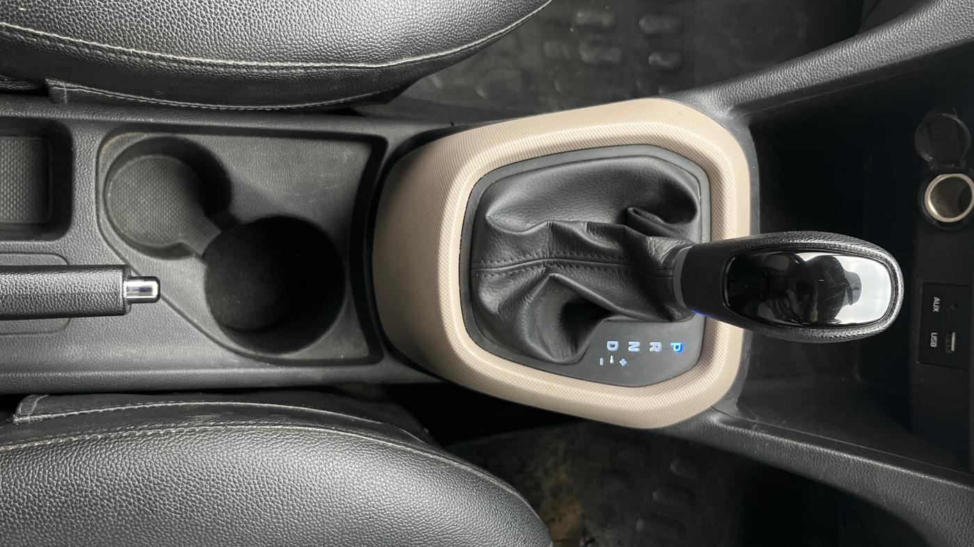 2016 Hyundai Grand i10 ASTA AT 1.2 KAPPA VTVT, Petrol, Automatic, 44,307 km, Gear Lever