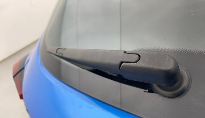 2022 Renault Kiger RXT (O) AMT DUAL TONE, Petrol, Automatic, 29,013 km, Rear Wiper