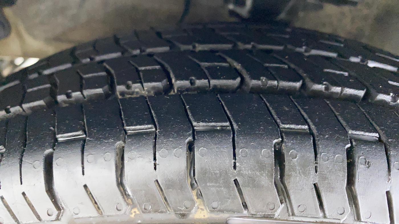 2009 Hyundai i10 ERA 1.1 IRDE, Petrol, Manual, 61,520 km, Left Front Tyre Tread