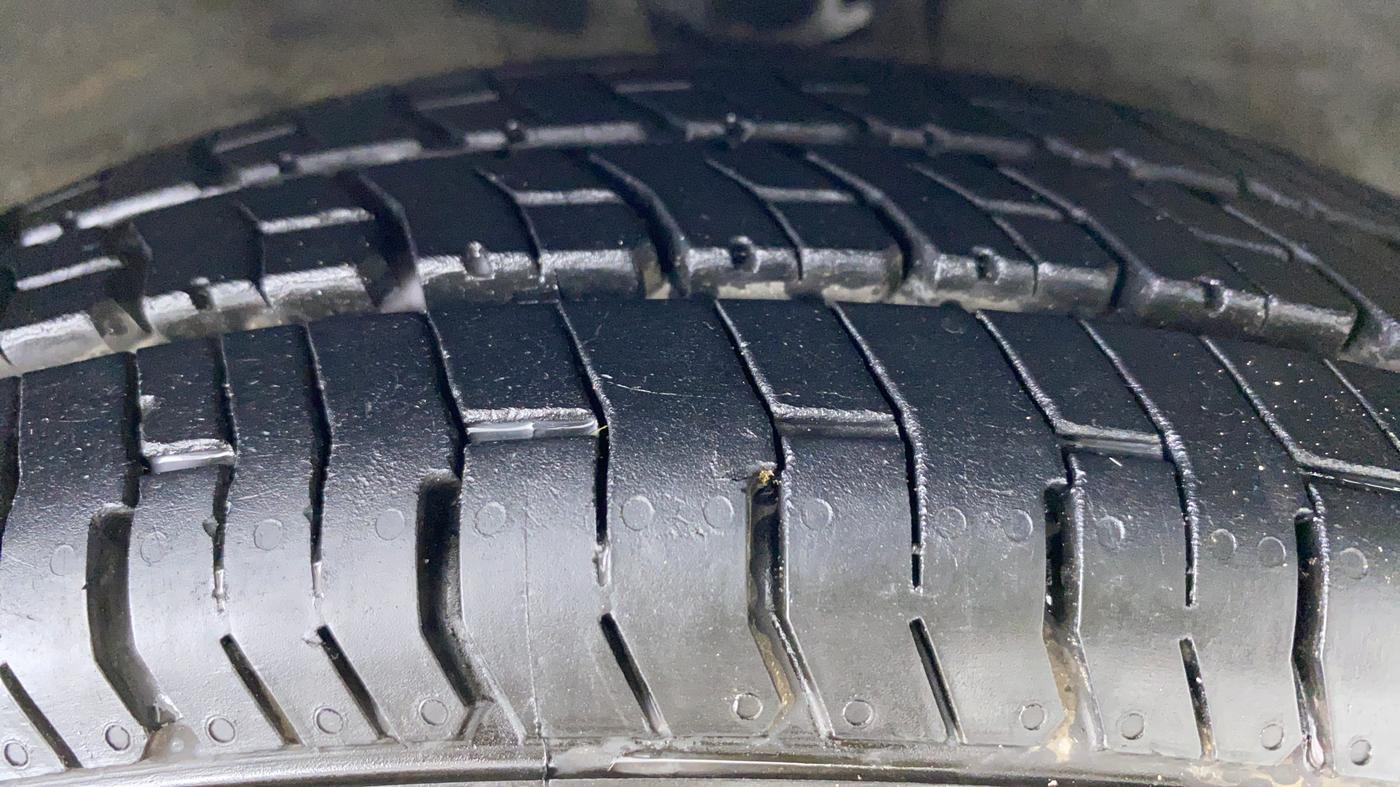 2009 Hyundai i10 ERA 1.1 IRDE, Petrol, Manual, 61,520 km, Right Front Tyre Tread