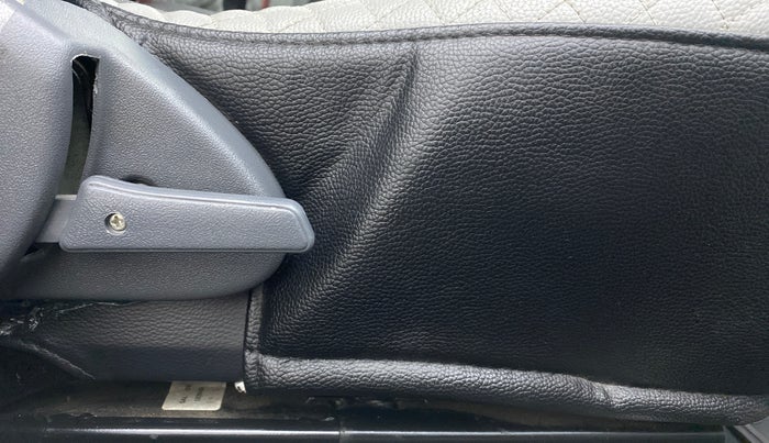 2018 Maruti Alto 800 LXI, Petrol, Manual, 6,137 km, Driver Side Adjustment Panel