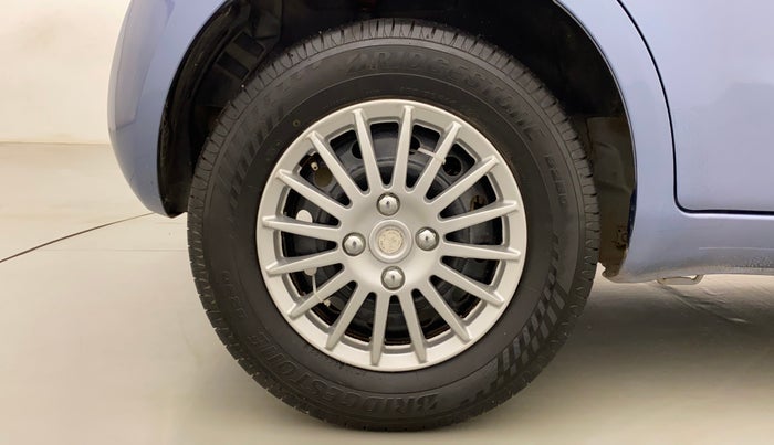 2013 Maruti Ritz VXI, Petrol, Manual, 61,680 km, Right Rear Wheel