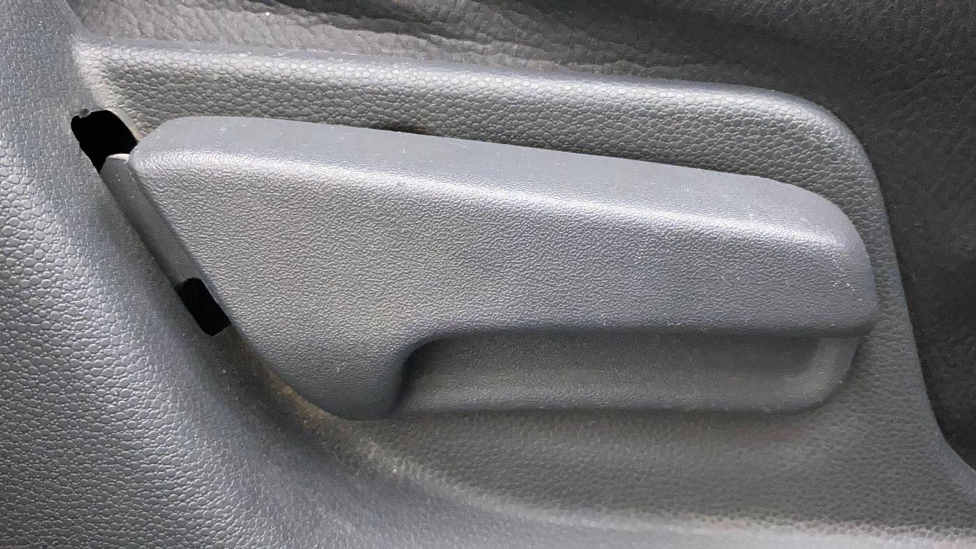2013 Maruti Ritz VXI, Petrol, Manual, 61,680 km, Driver Side Adjustment Panel