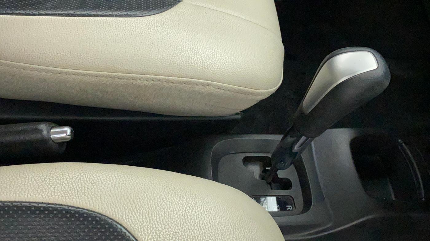 2017 Maruti Wagon R 1.0 VXI (O) AMT, Petrol, Automatic, 70,934 km, Gear Lever