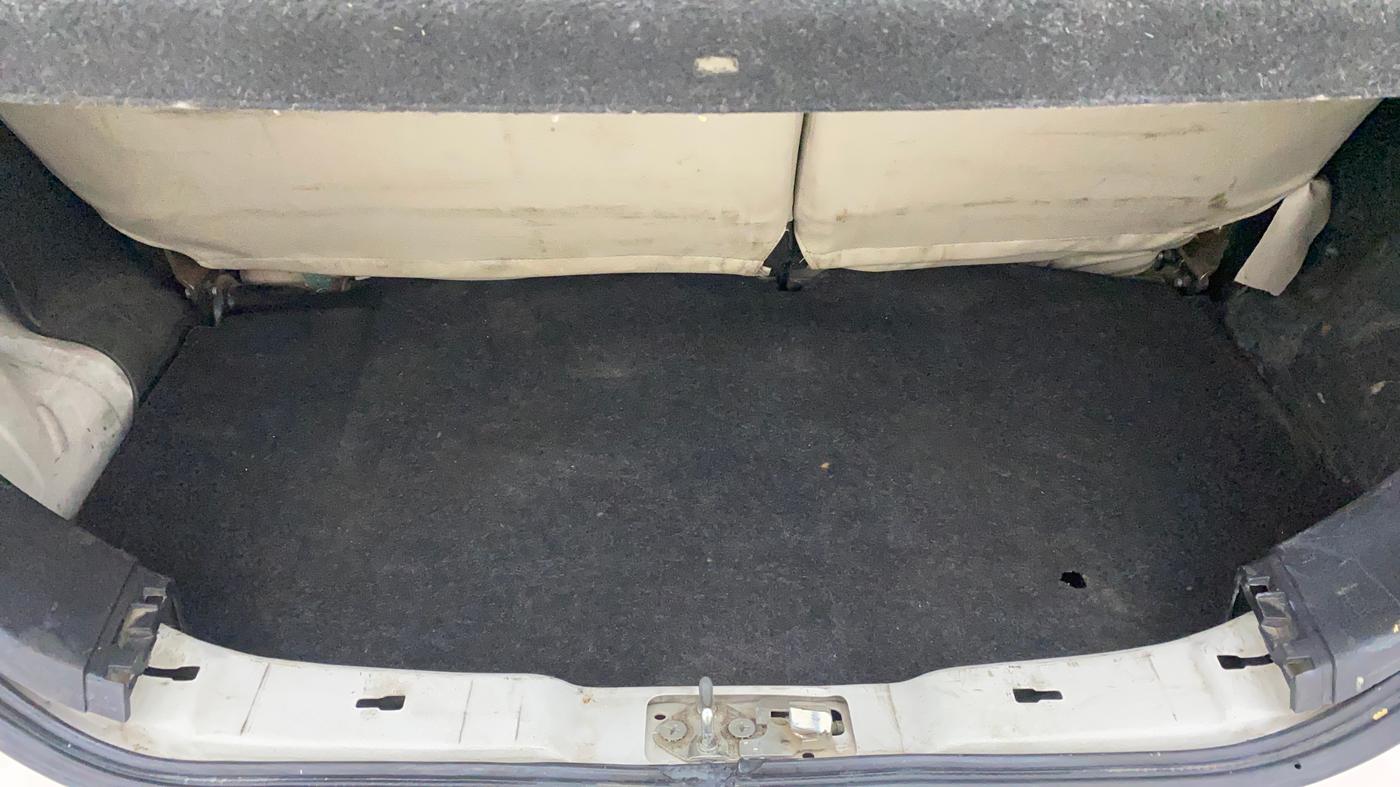 2017 Maruti Wagon R 1.0 VXI (O) AMT, Petrol, Automatic, 70,934 km, Boot Inside