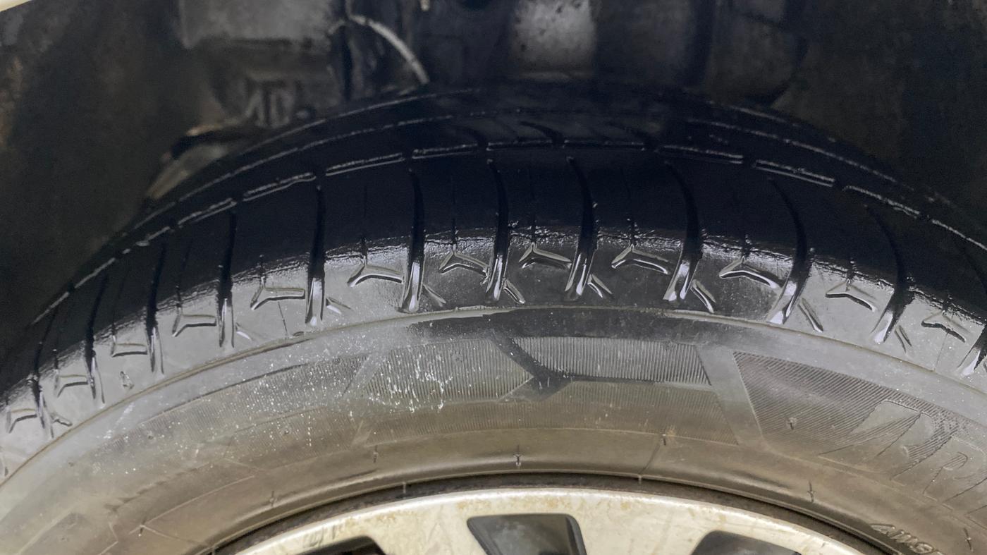 2023 Tata Tiago XT CNG, CNG, Manual, 84,865 km, Left Front Tyre Tread