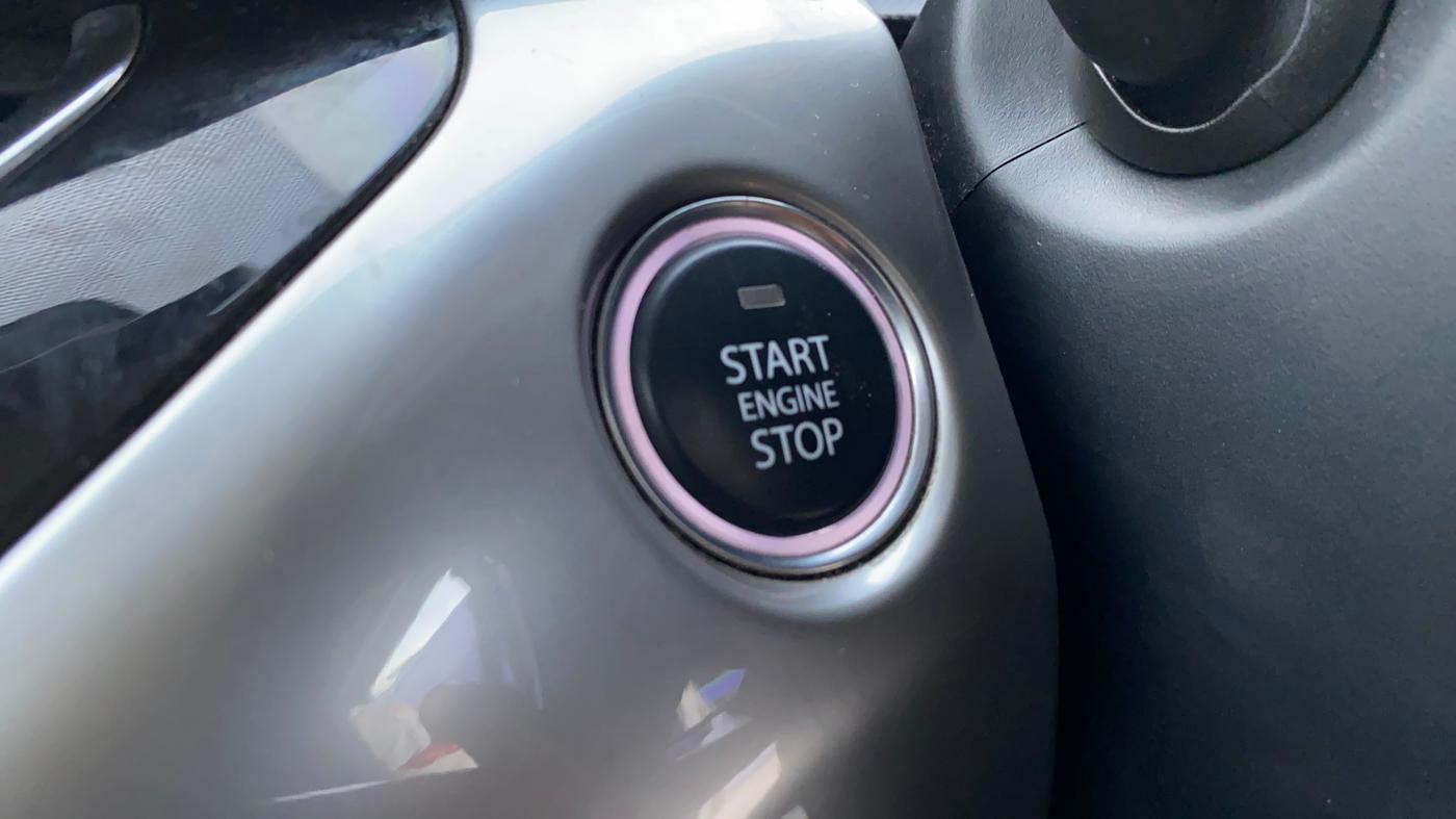 2018 Tata NEXON XZ PLUS PETROL DUAL TONE, Petrol, Manual, 86,988 km, Keyless Start/ Stop Button